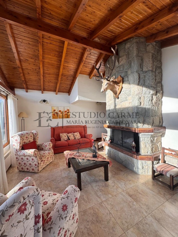 Casa 6 amb + amplio quincho o depto con garage en Dina Huapi a 15 km de Bariloche zona residencial jardin