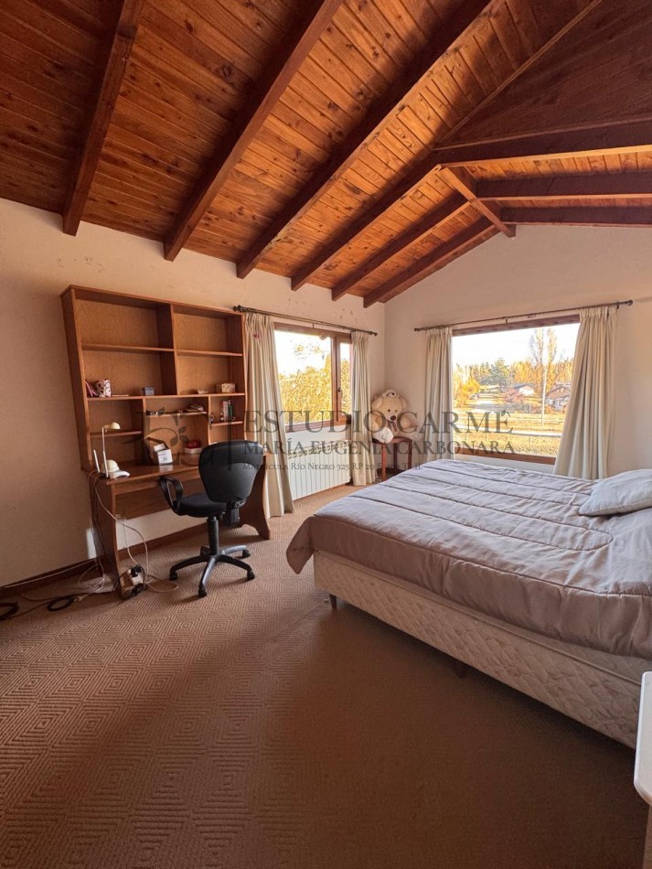 Casa 6 amb + amplio quincho o depto con garage en Dina Huapi a 15 km de Bariloche zona residencial jardin